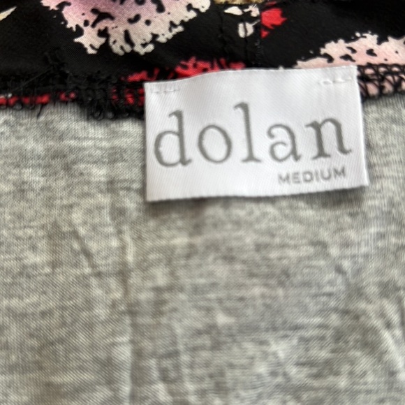 DOLAN size M black multi pleated shoulder silk top - Picture 5 of 8